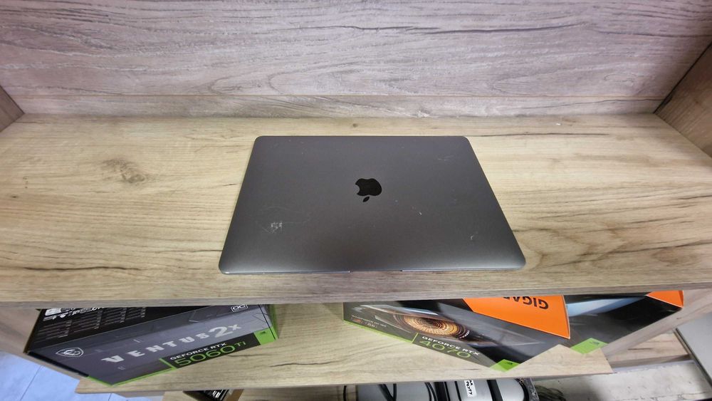 Apple MacBook Air A2337 M1/16GB/256GB W pełni sprawny! GW