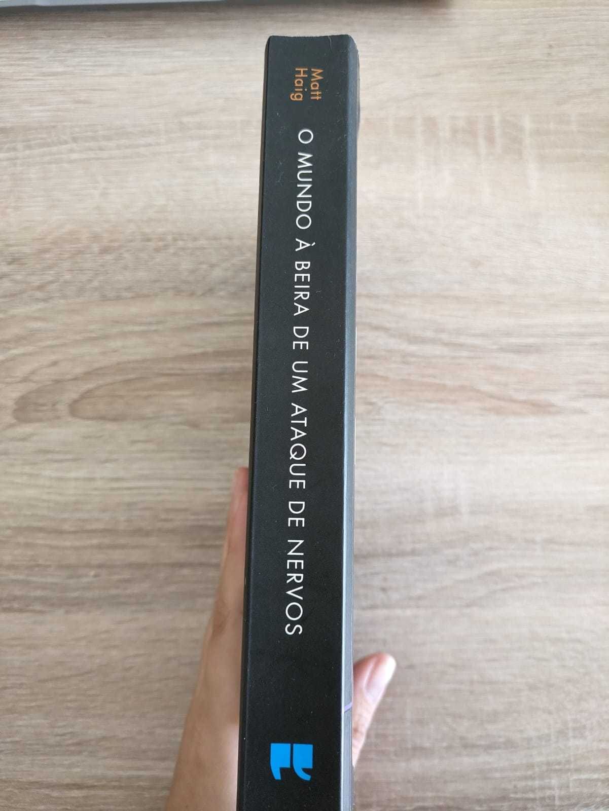 Livro "O Mundo á beira de um ataque de nervos" de Matt Haig