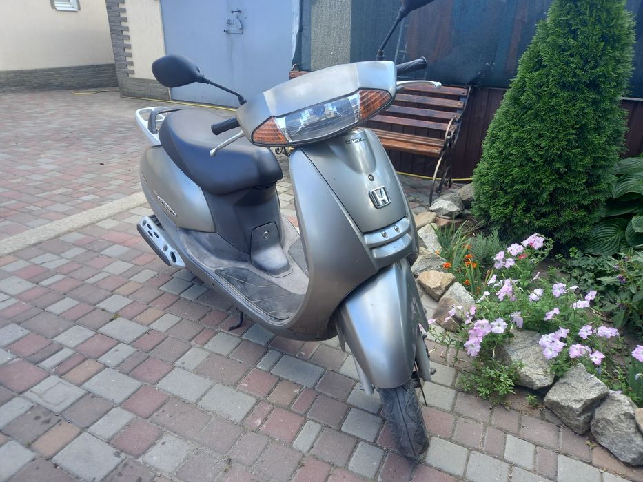 Продам скутер хонда леад !!!