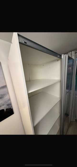 Szafa BAstia150 2D  biała przesuwna z lustrem