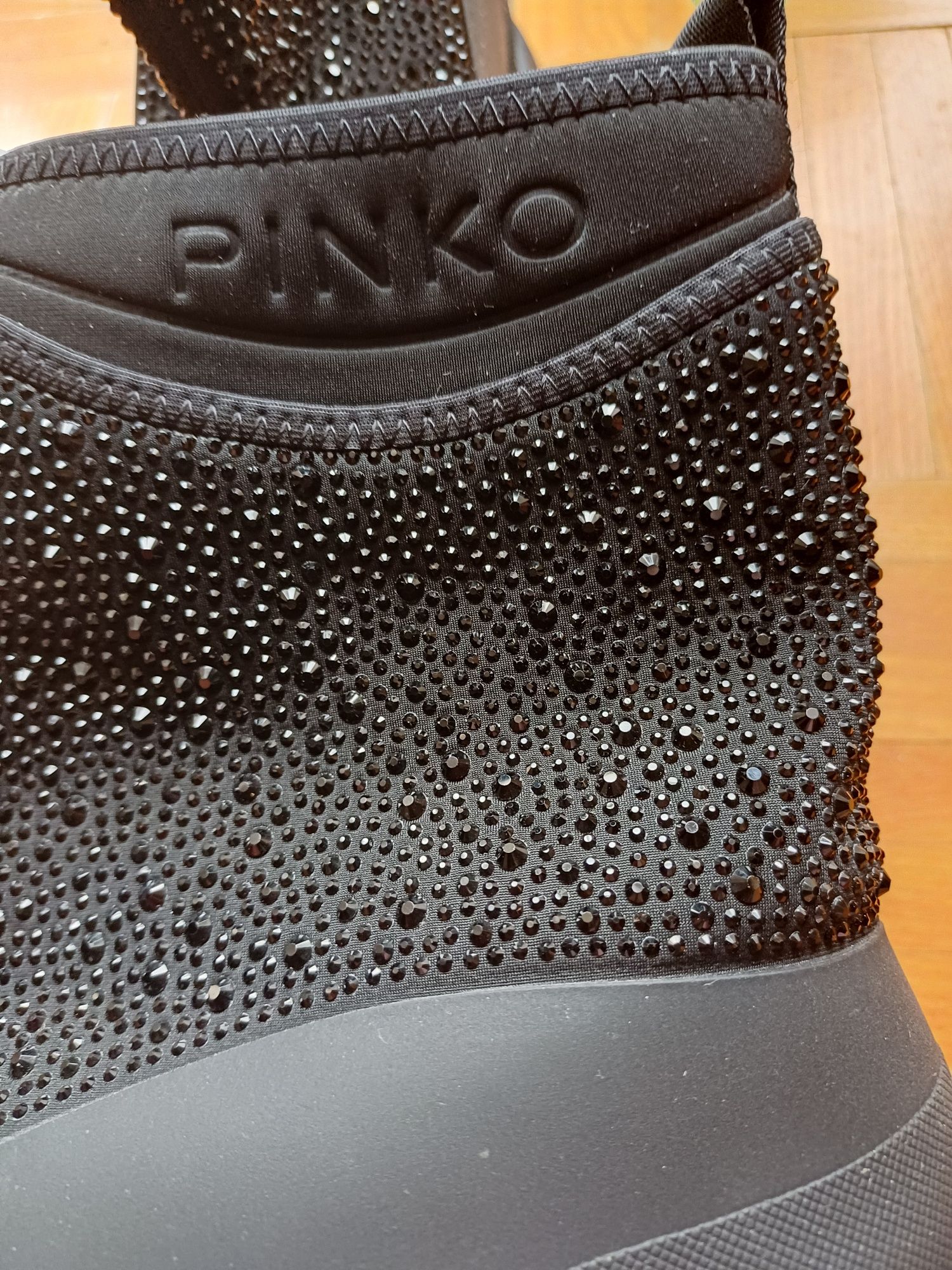 Piekne buciki Pinko r.40