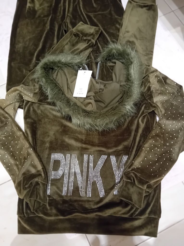Nowy z metką dres welurowy rozm M/L