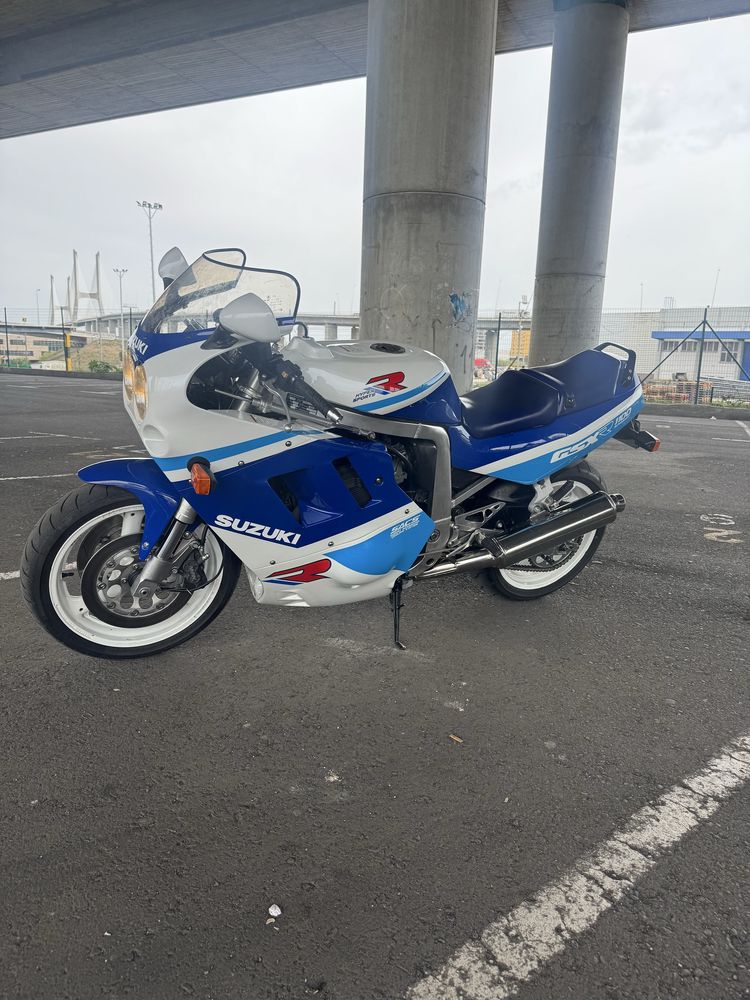 Suzuki GSXR 1100 Slingshot - 1990