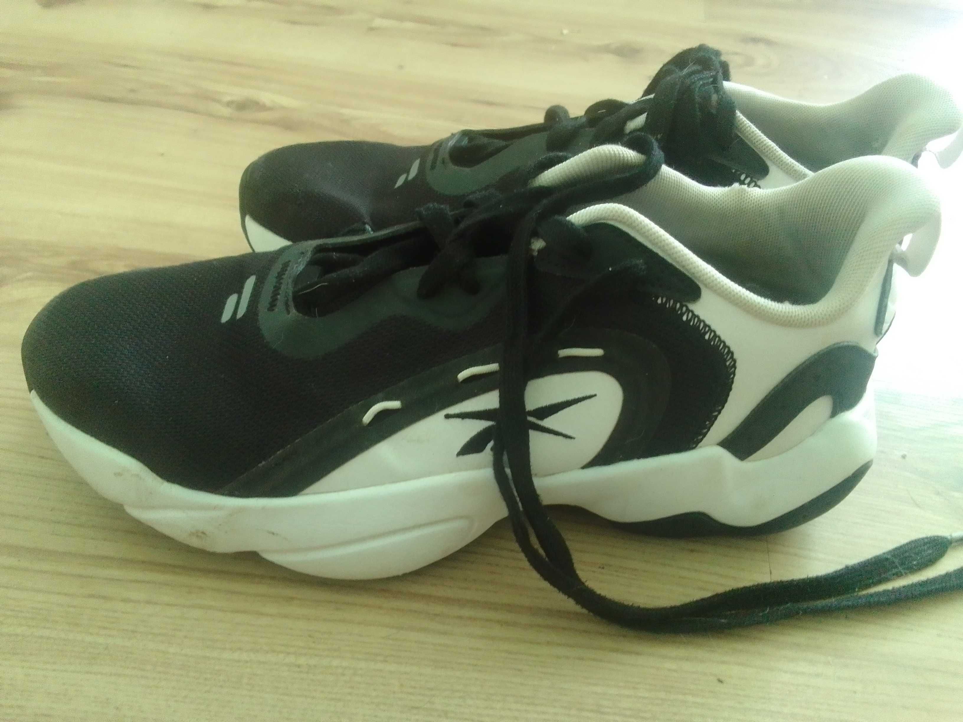 Buty Reebok r.41 wkł.26,5