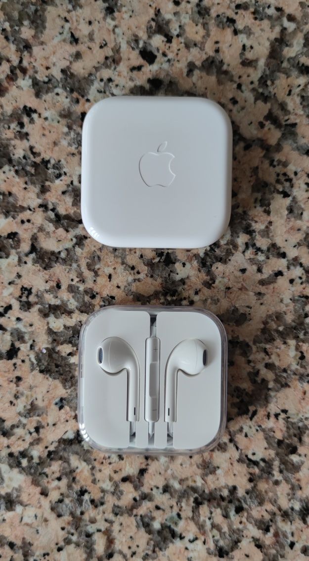 Auriculares Apple EarPods Jack 3.5 mm Branco Original®