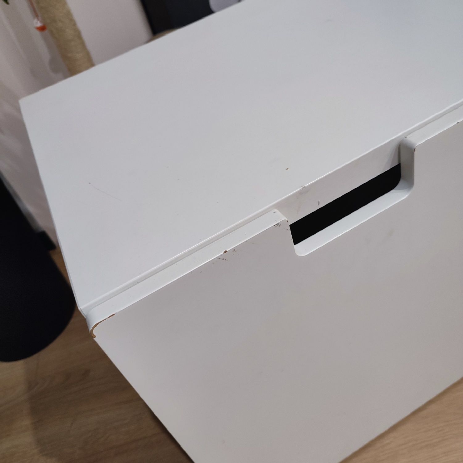 Ławka z pojemnikiem Ikea Smastad