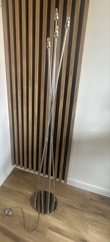 Lampa ze zdejmowanymi kloszami