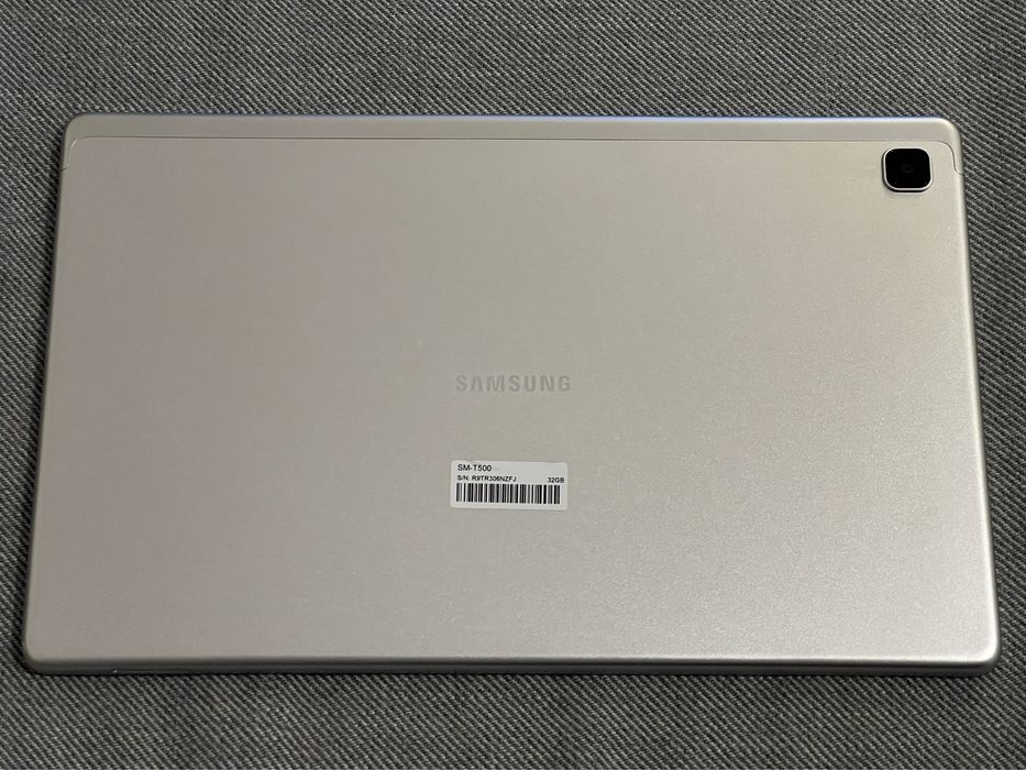 Samsung Galaxy Tab A7 (10.4", Wi-Fi) + Case64354211035139122