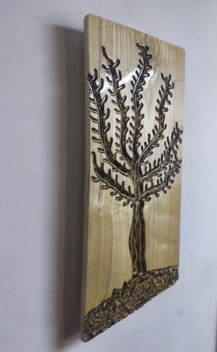 Płaskorzeżba drzewo