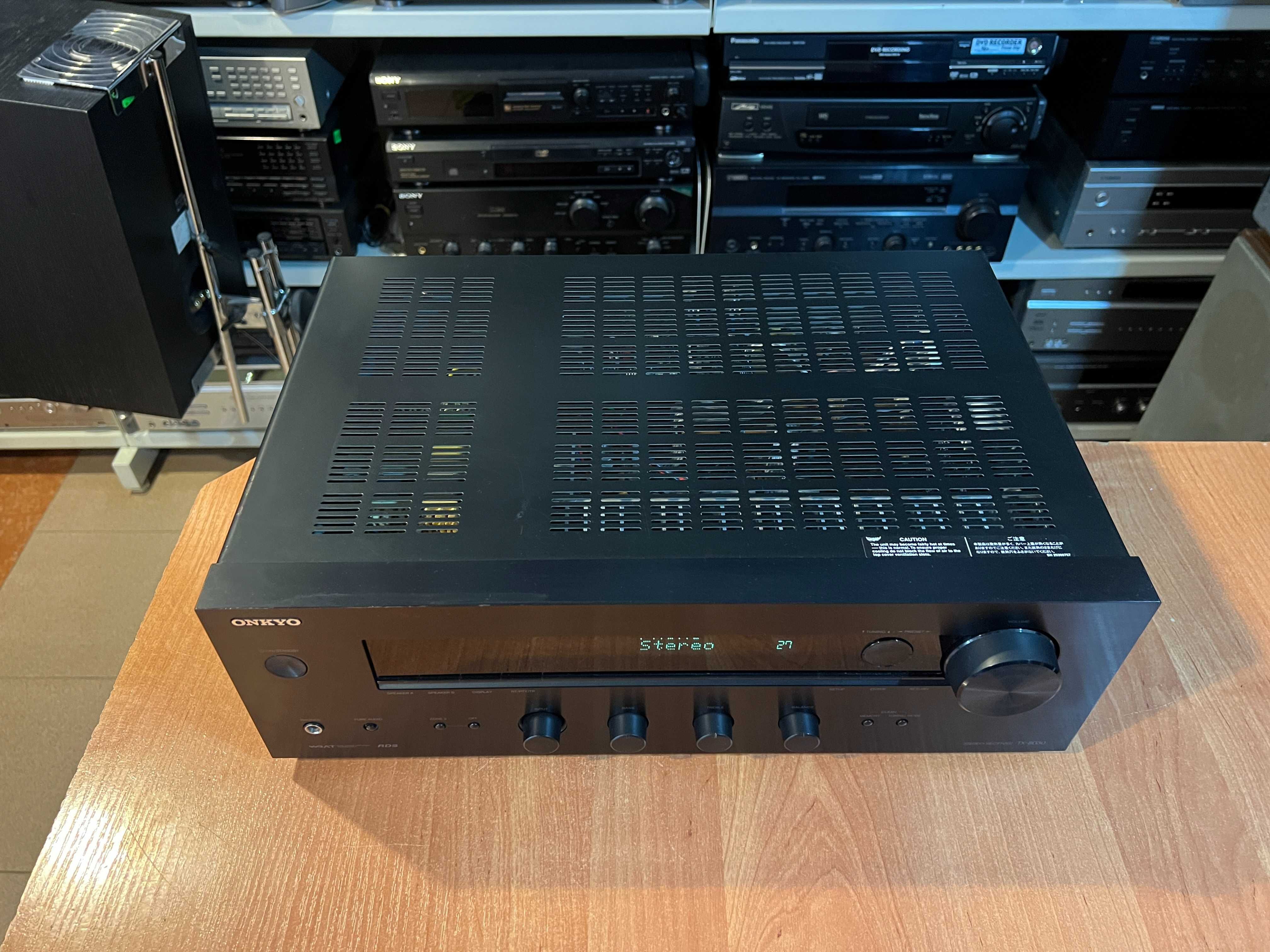 Amplituner stereo Onkyo TX-8030 Audio Room