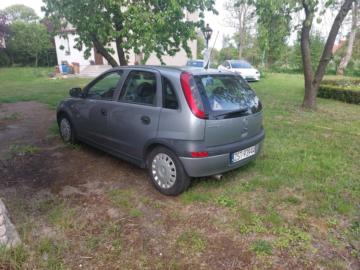 Opel corsa C 1.2 Rezerwacja