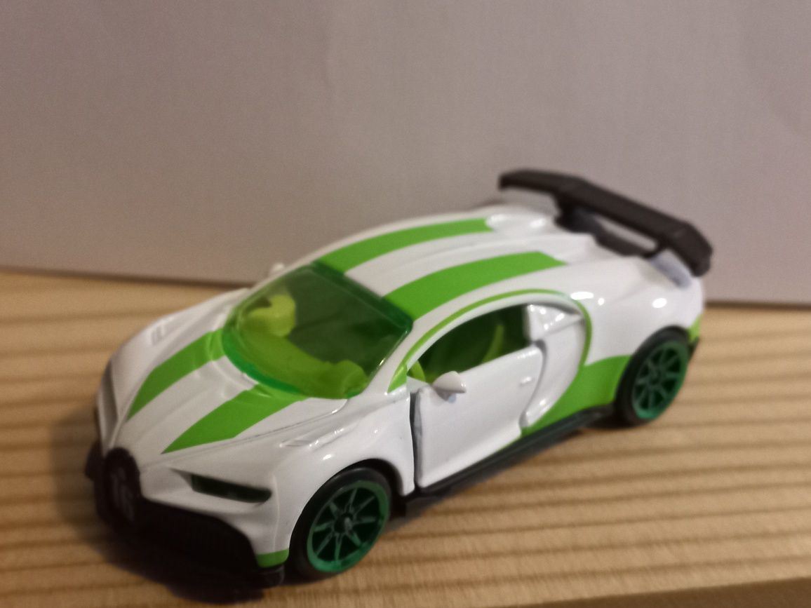 Vendo Majorette Exclusive bugatti camaro nissan