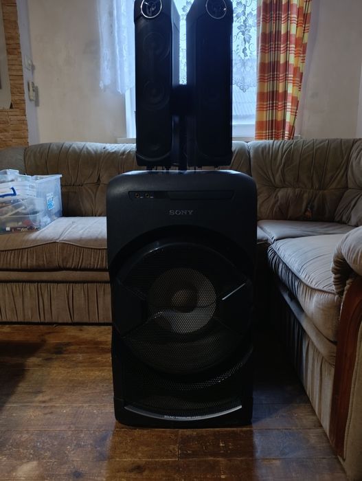 Акустична система. Продам. Дуже потужна .