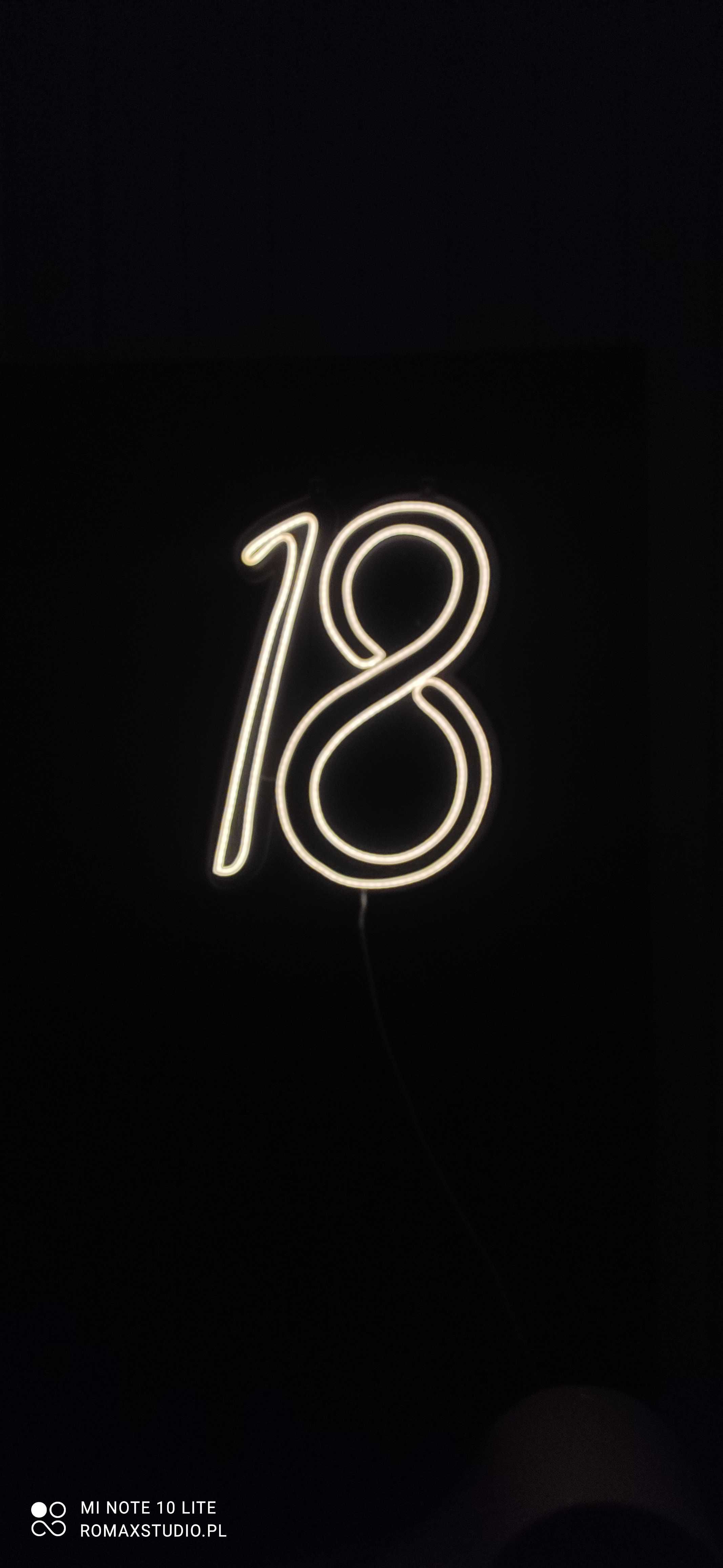 Neon, ledon 18 cyfra