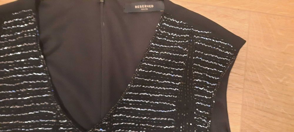 Reserved czarna tunika z koralikami, rozmiar 38