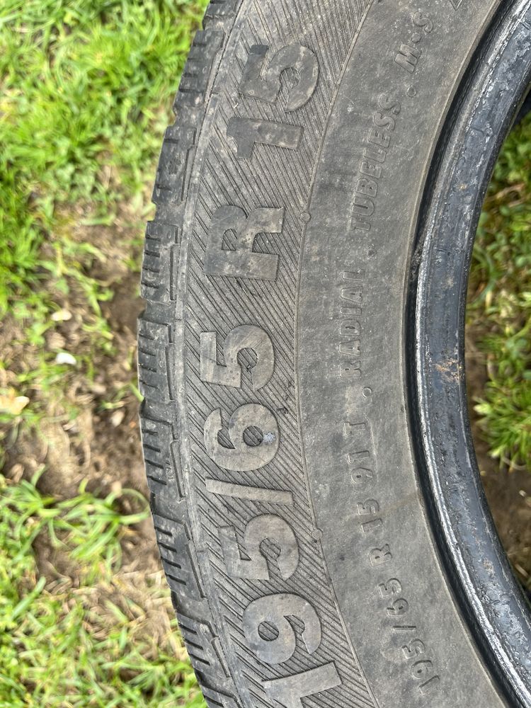 Opony zimowe 195/65 R15 4 sztuki Barum polaris 3 2112