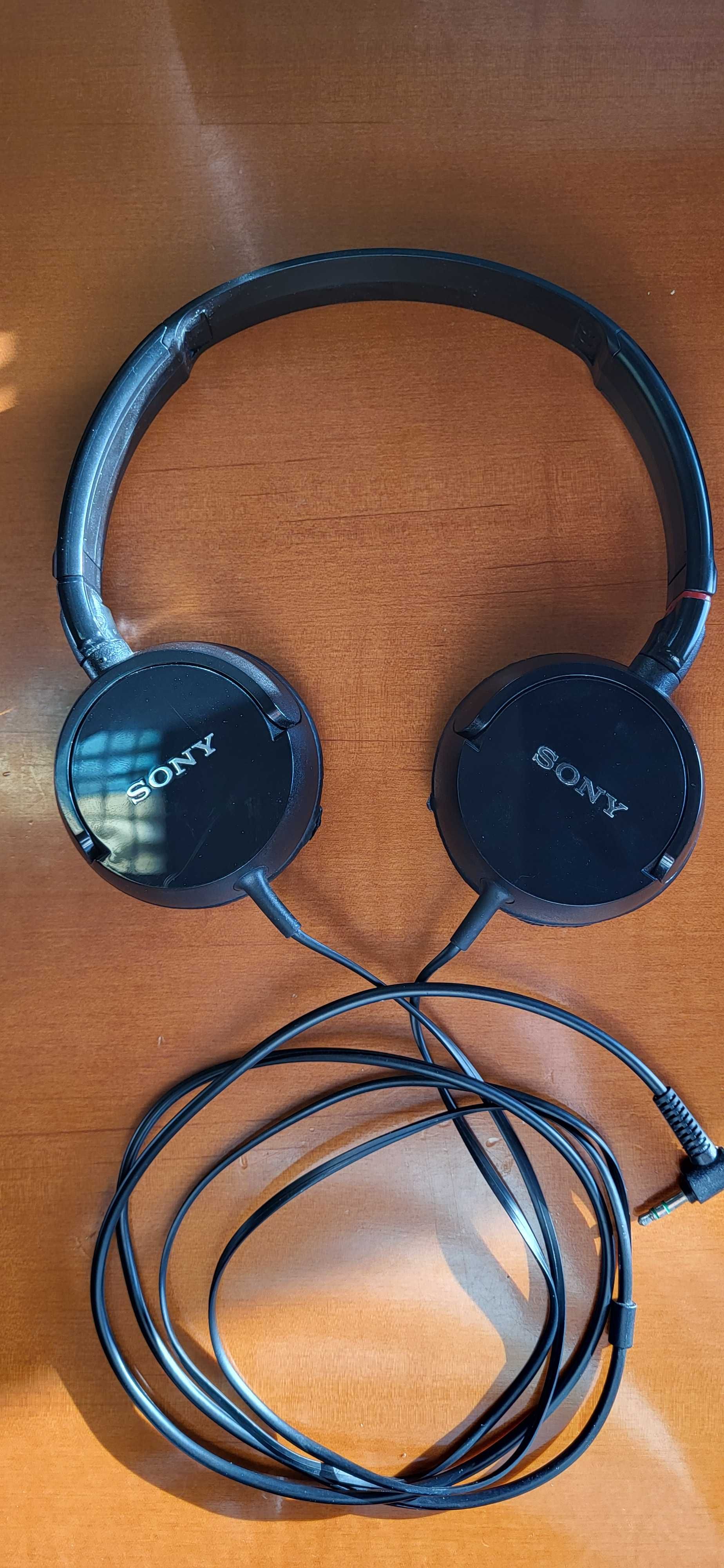 Headphones Sony MDR-ZX100 com cabo