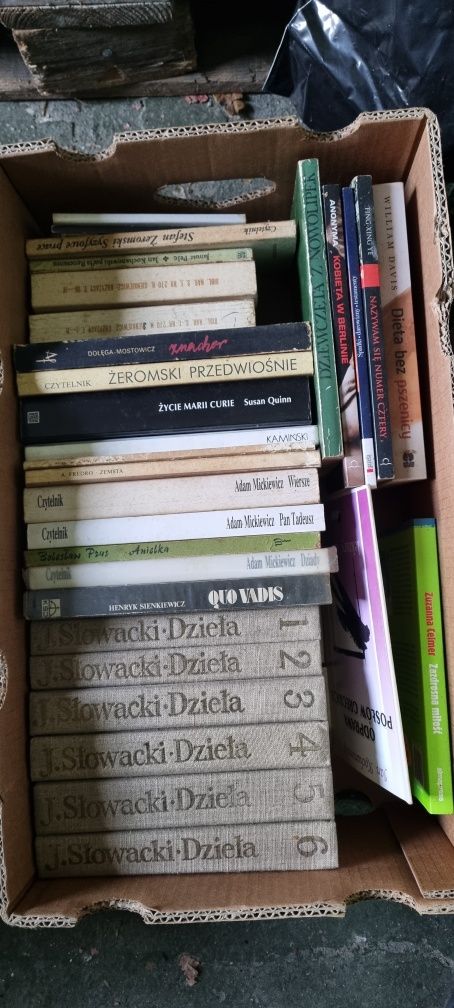 Książki różne stare i nowe