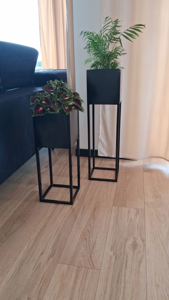 Kwietnik metalowy, kwietnik loft, kwietnik donica
