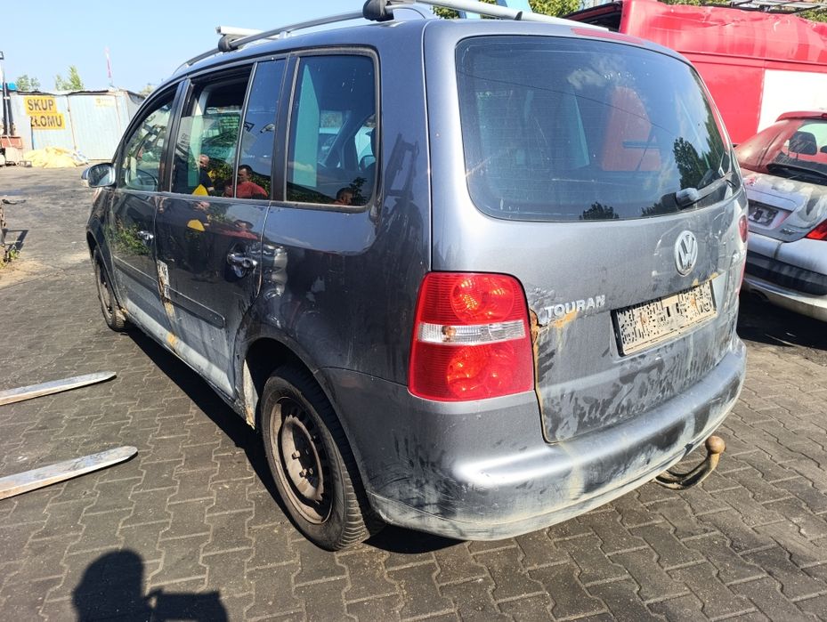 Volkswagen Touran 2.0 TDI BKD części silnik skrzynia GNE zderzak maska