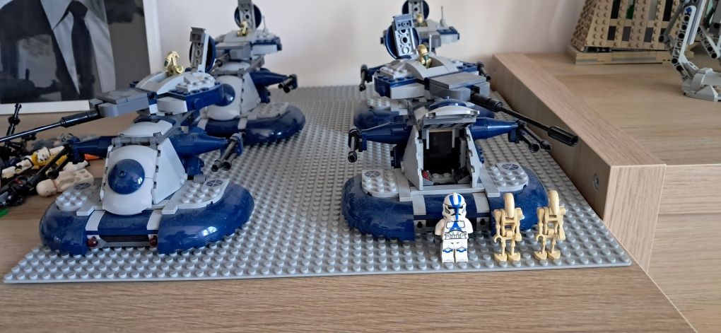 LEGO Star Wars - 75283 Czołg opancerzony (AAT)