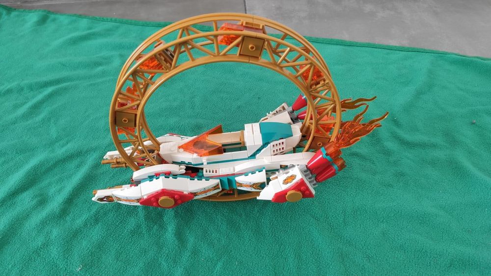 LEGOS montados (vários modelos)