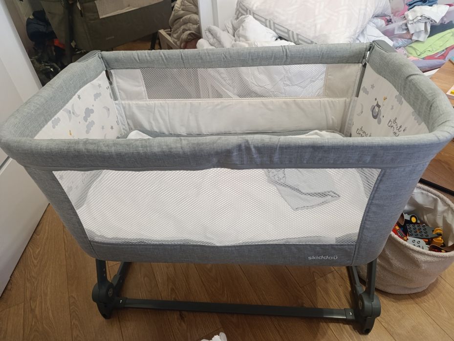 Łóżeczko dostawne skiddou
