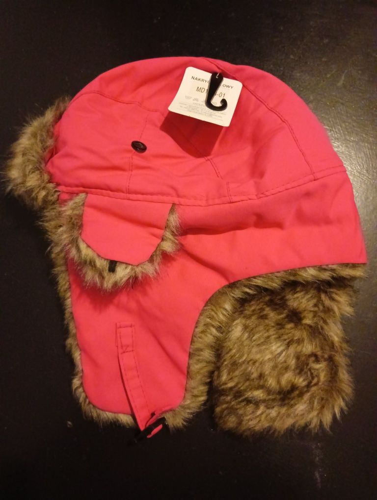 Młodzieżowa czapka zimowa, uszatka "traperska" różowa z futerkiem