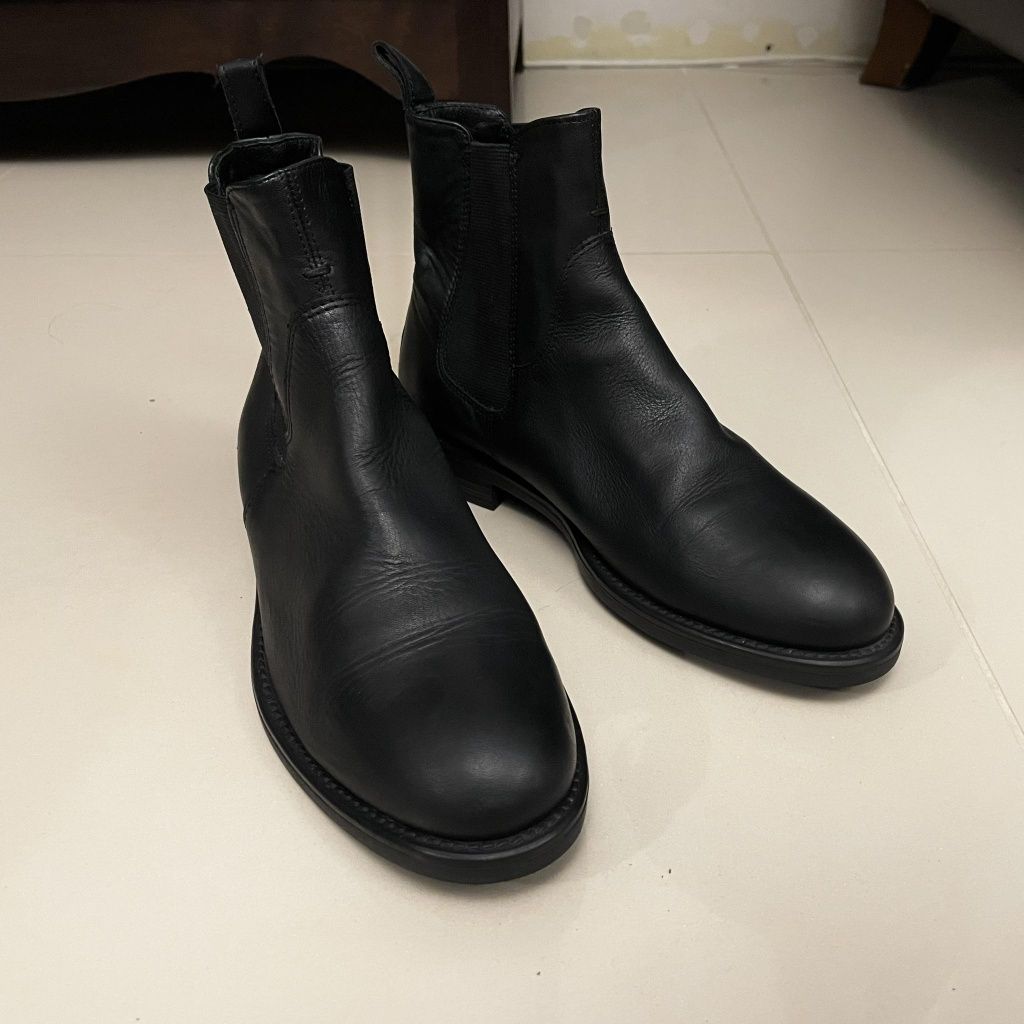 Vagabond Shoemakers damskie botki sztyblety skórzane 36
rozmiar 36