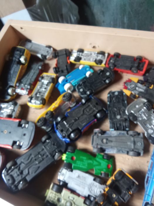 25 carrinhos coleção. Maserati, Jaguar Limousine.