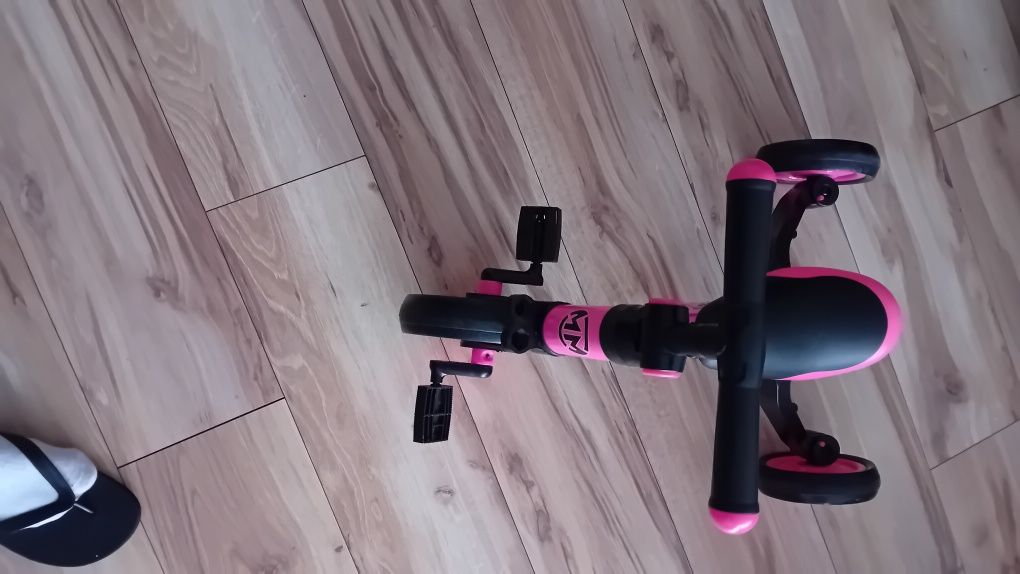 Sprzedam Milly Mally Rowerek trójkołowy jeździk 3w1 Optimus różowy