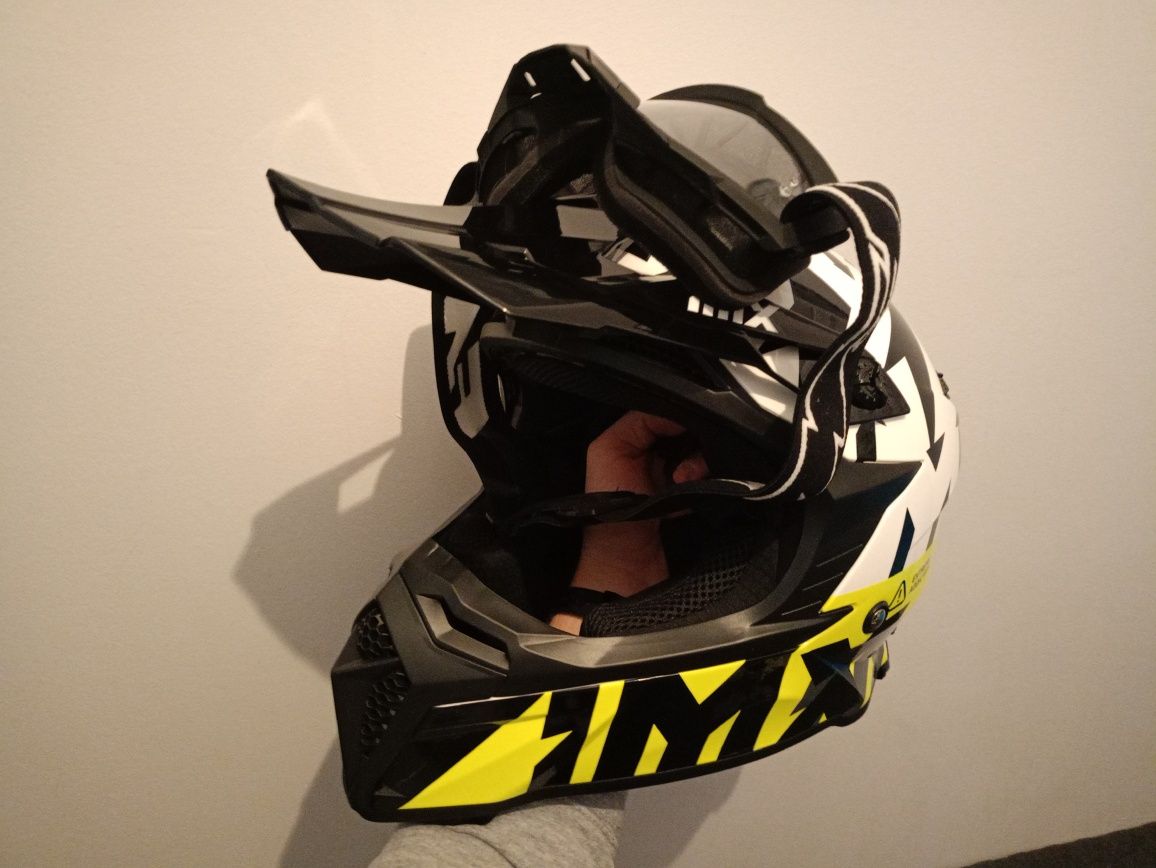 Kask motocross motocyklowy