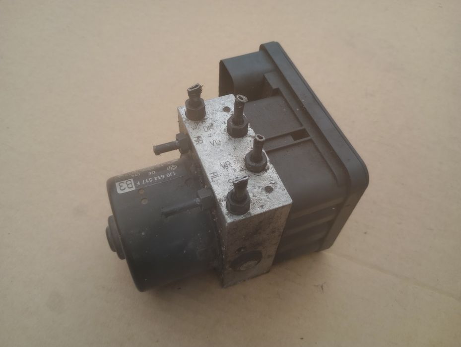 VW Golf lV 4 Bora pompa sterownik ABS/ESP Motion 4x4 1J0.614.517 F