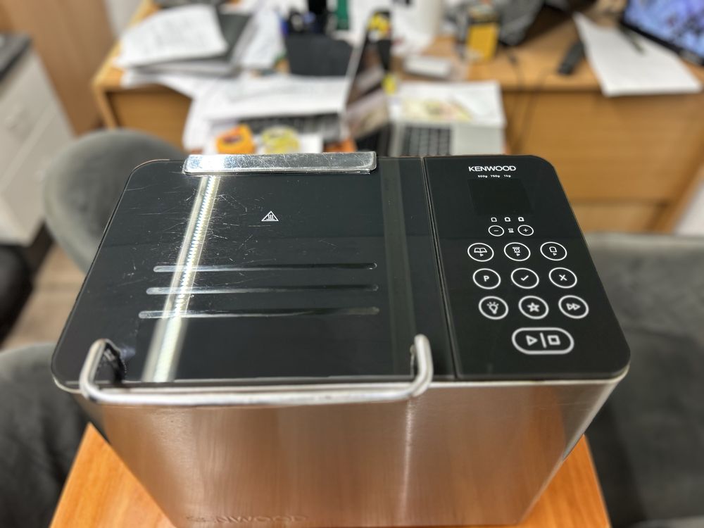 Хлібопіч Kenwood BM450