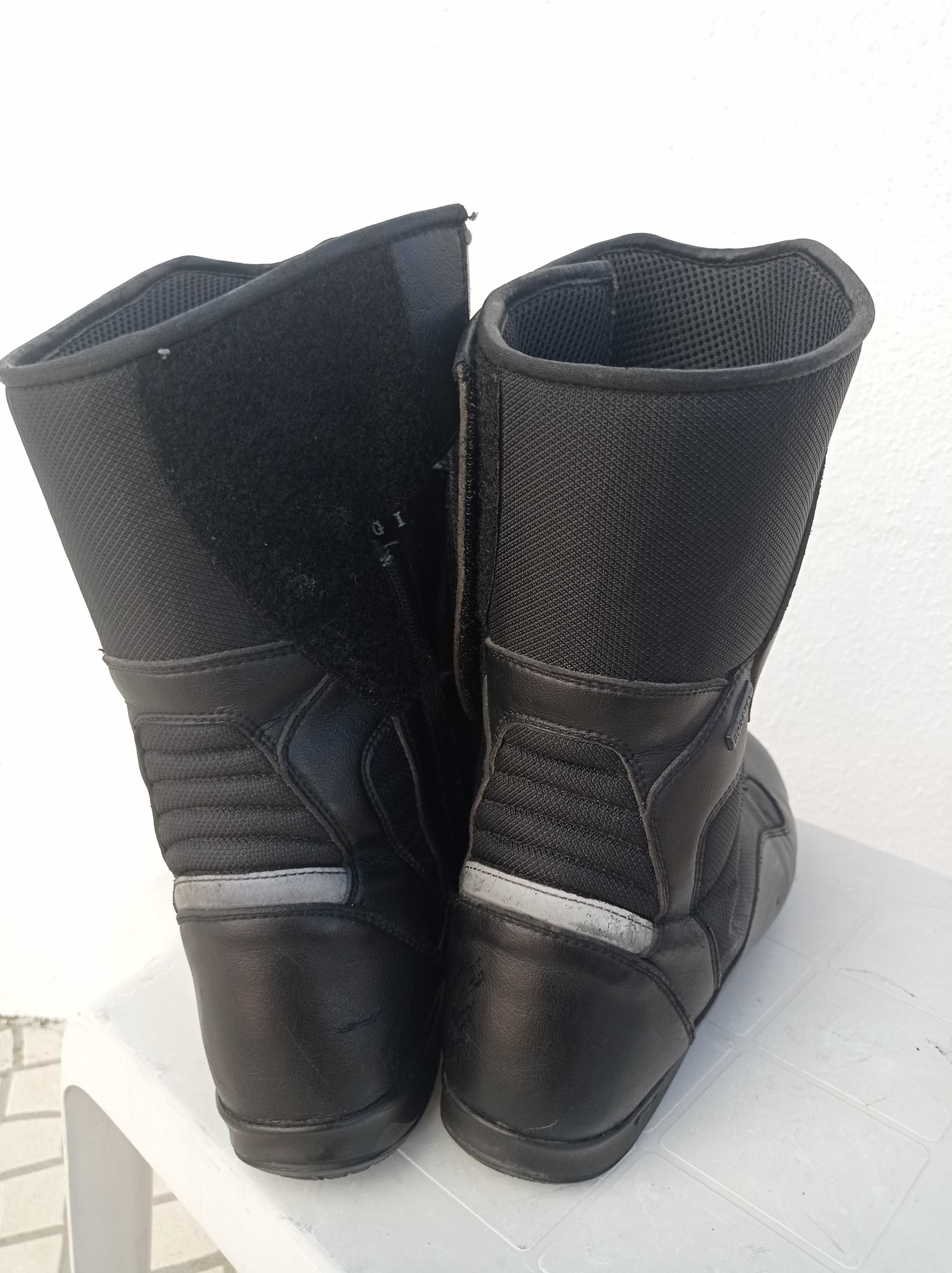 MOTO - 2 pares de botas TCX numero 44