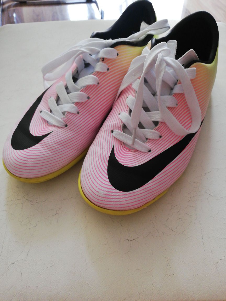 Buty Nike Halowe