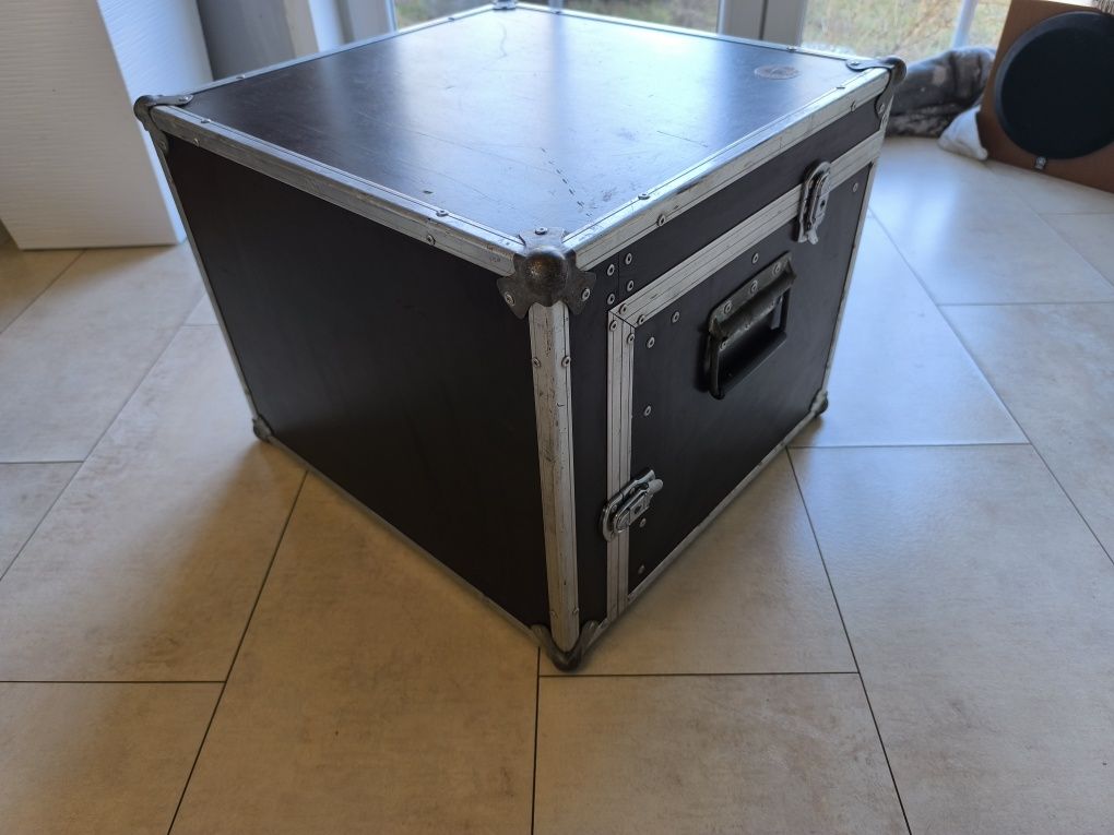 Sprzedam case rack