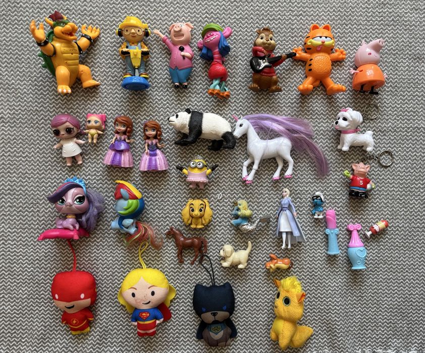 Киндер игрушки кіндер іграшки фигурки фігурки Миньоны Harry Potter