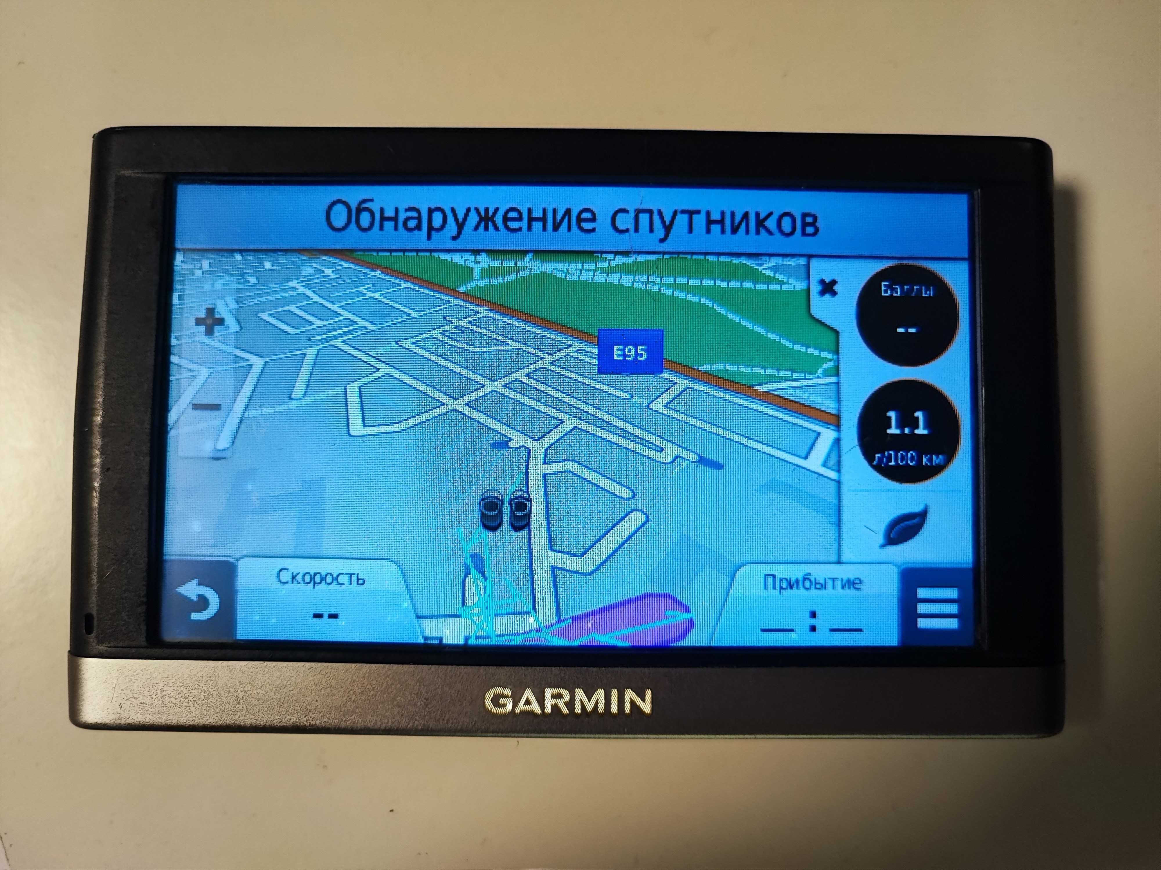 GPS навигатор Garmin Nuvi 2557LMT Europe хорошее состояние