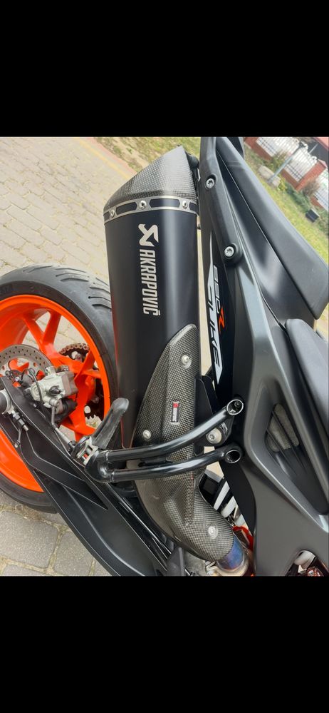 Ktm duke 890 akrapovic