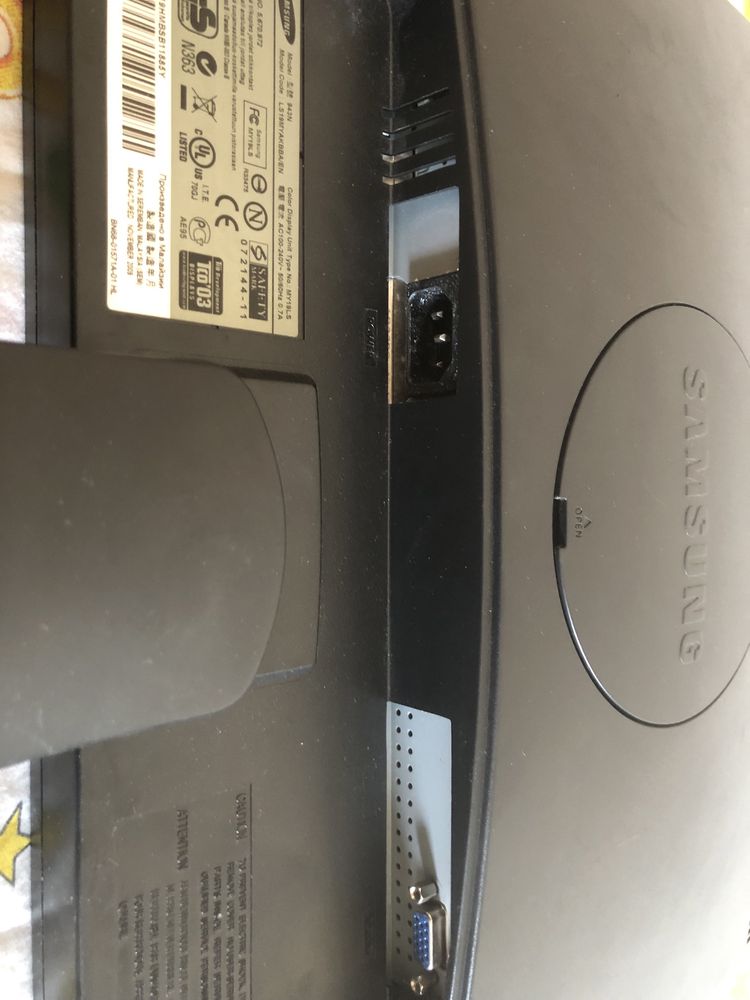 Monitor Samsung SyncMaster 943N 19” LCD
