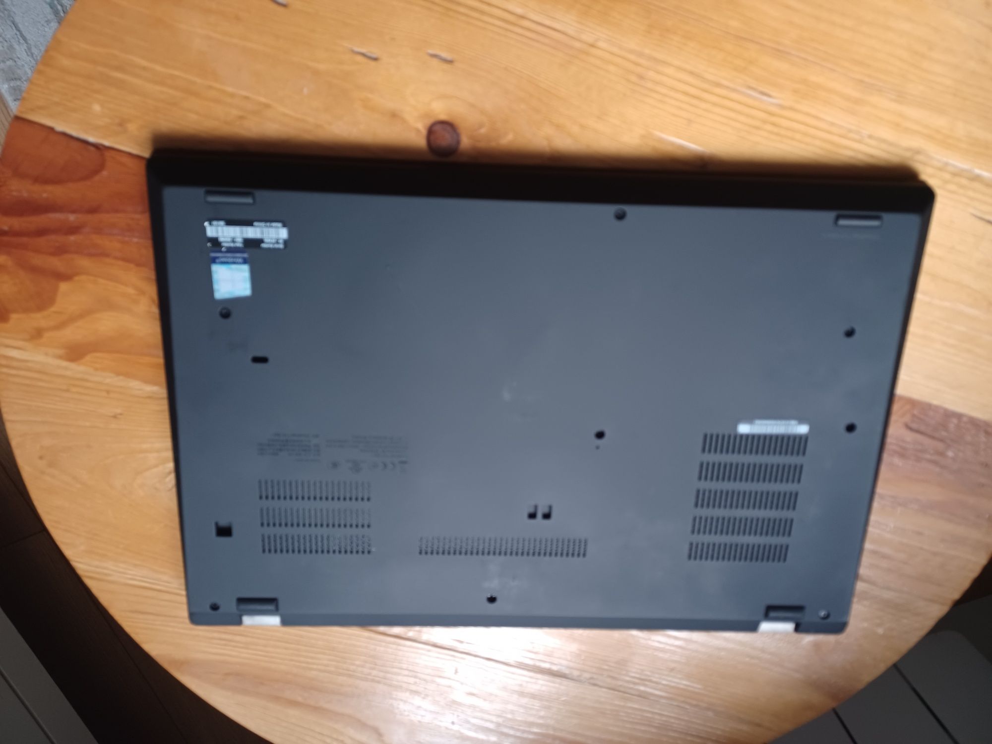 Notebook Lenovo T15