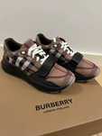 Burberry Sapatilhas Tamanho Personalizado