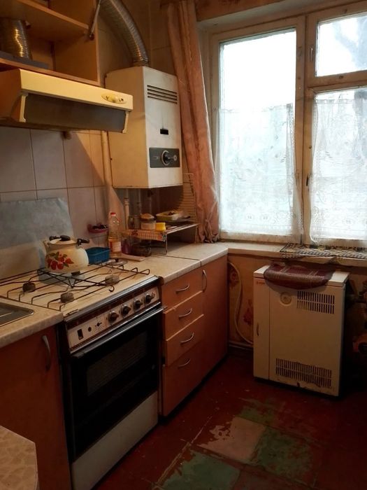 Продам двокімнатну квартиру район Н.Миколаївка.