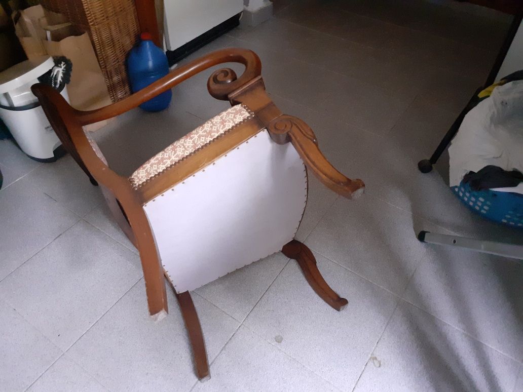 Cadeiras  cana de bambu semi novas