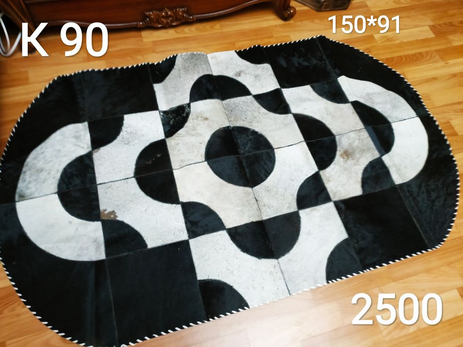 Кожаный ковёр ручной работы шкіряний килим