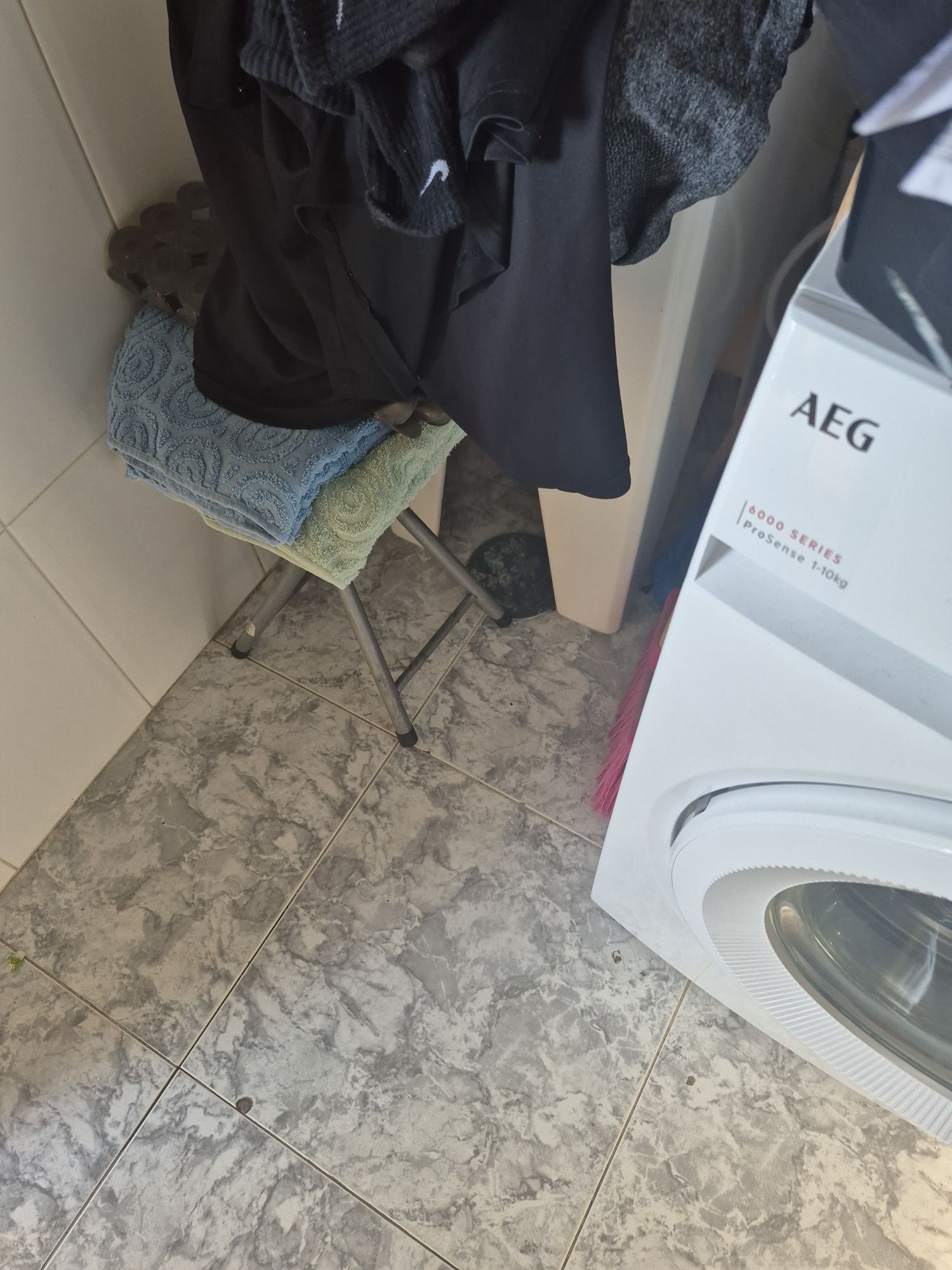 Máquina de lavar roupa AEG