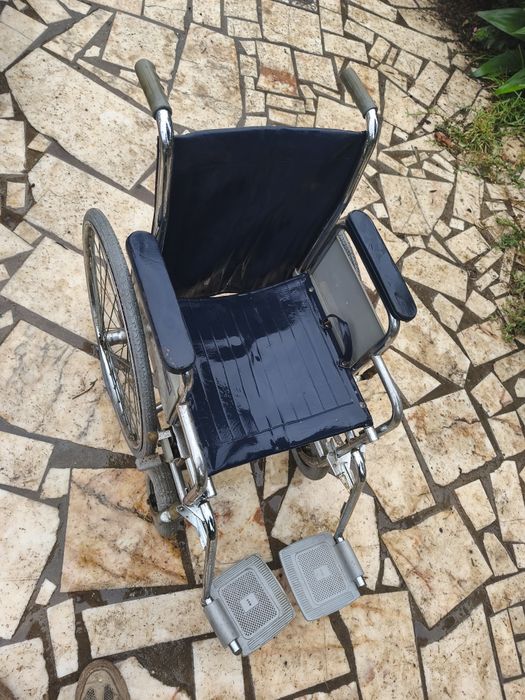 Cadeira de rodas bom estado