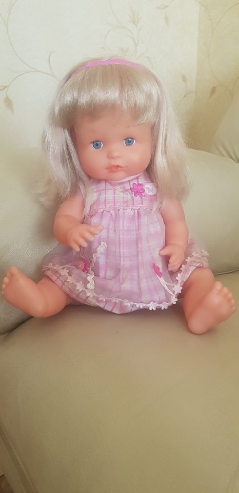 лялька Famosa Nenuco