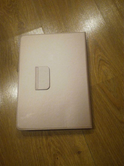 Etui na tablet nowy